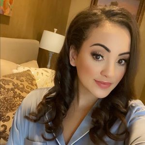 Meet your Posher, Faith